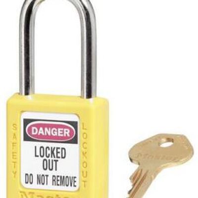 CANDADO MASTER LOCK AMARILLO LLAVE DIFERENTE