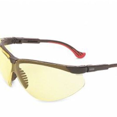 LENTE UVEX GENESIS XC ARMAZÓN NEGRO MICA AMBAR CREVESTIMIENTO ANTIEEMPAÑO HYDROSHIELD