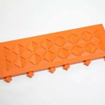 BORDE ERGO A7O CERRADO DE PVC NARANJA 18 X 6 X 1 IN