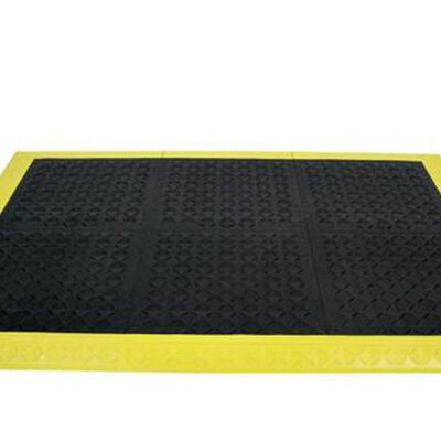 KIT DE TAPETE ERGO A1BZ3 ANTIFATIGA CERRADO ZONA 3 DE PVC NEGRO 98 X 44 X 1 IN C/ESQUINEROS Y RAMPAS AMARILLOS