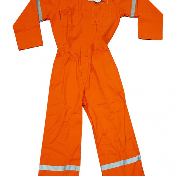 Compre su OVEROL LAKELAND RETARDANTE A LA LLAMA PROTECCION CONTRA FUEGO REPENTINO Y ARCO