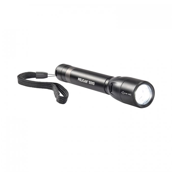 Compre su LINTERNA DE MANO PELICAN 4 INTENSIDADES DE ALUMINIO NEGRO LUZ LED  BATERIA RECARGABLE DE 883 LUMENES por MXN 2552.88