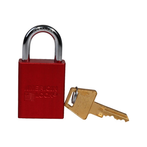 CANDADO MASTER LOCK ROJO LLAVE DIFERENTE  image number null